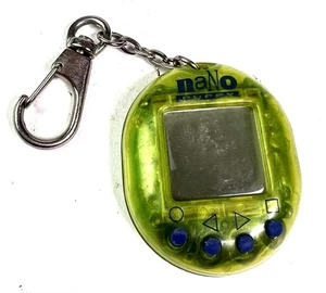 Juguetes Playmates Nano Cachorro Verde Mascota Virtual 1997 De Colección - Imagen 1 de 7