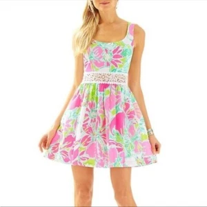 Mini abito donna nuovo senza etichette LILLY PULITZER Rosemarie Empire vita dettagli pizzo taglia S - Foto 1 di 10