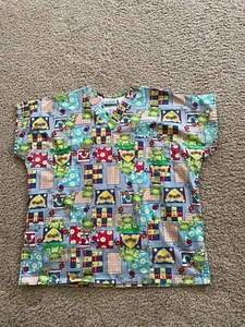 JIJ Scrubs Top Women Size L Frogs Theme Multi Colored Short Sleeve Pocket - Picture 1 of 8