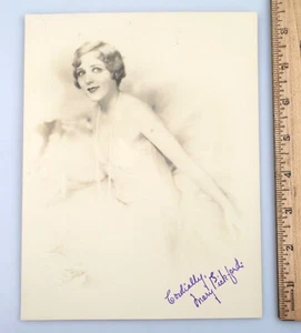 Original Movie Star Studio Portrait Photo Mary Pickford Authentic Autograph - Picture 1 of 3