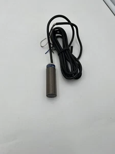 Telemecanique Schneider XS1M18KP340 Inductive Proximity Switch RS New With Box - Picture 1 of 8
