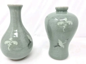 Set of 2 KOREAN CELADON Flying Cranes And Clouds Porcelain Vase - MADE IN KOREA - Picture 1 of 11
