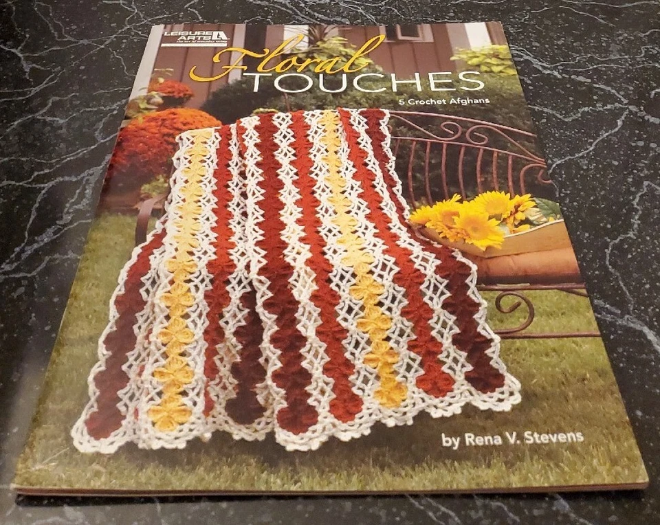 BK15 LAZER ARTES 2010, FOLHETO PADRÃO CROCHÊ TOQUES FLORAIS - Imagem 1 de 4