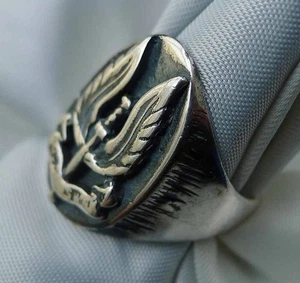 VINTAGE SPECIAL AIR SERVICE REGIMENT WHO DARES WINS WINGED DAGGER SIGNET RING - Imagen 1 de 4
