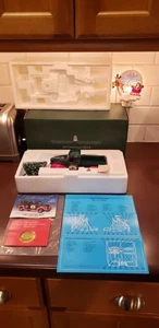 Franklin Mint Limited Edition 1997 Christmas Truck 1940 Ford Pick Up - Picture 1 of 24