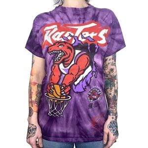 Mitchell & Ness Toronto Raptors NBA Madera Dura Clásica Tie Dye Púrpura Gráfico Talla S - Imagen 1 de 4