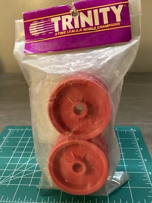 Vintage Trinity Wheels Blackfoot Beetle Roda Frontal 2.2" Aros Rosa RC - Imagem 1 de 4