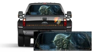 Calcomanía gráfica de vinilo perforado con ventana trasera Yoda autos camiones campistas - Imagen 1 de 4