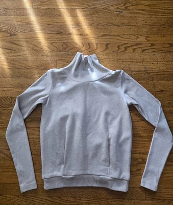 Sudadera Alo Yoga Mujer Capucha Cuello Claridad Talla Pequeña Marfil Entrenamiento Foto 1 de 4