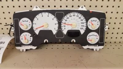 Dodge Ram 2008 OEM velocímetro Mopar 0517229AF 108244  Foto 1 de 4