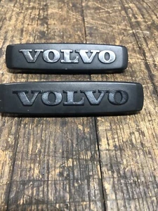 1998 VOLVO 70 SERIES Front Fender Trim / Emblems. Pair (2).  OEM.  FREE SHIPPING - Bild 1 von 15