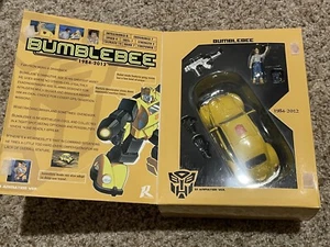 RARE ART Feather Bumblebee Animation version, Transformers Masterpiece Bumblebee - Picture 1 of 7