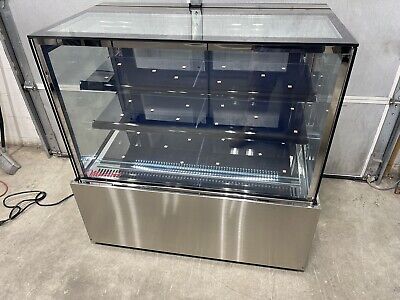 Bakery Display Case Refrigerator Pastry Deli 4' 48  Cake Show Case New • 3,299$
