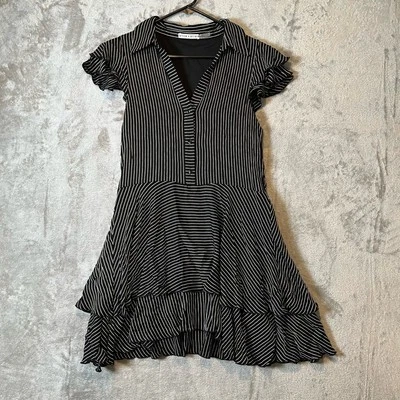 Мини-платье Alice + Olivia Moore черно-белое в тонкую полоску размер 10 для карьерного офиса - Изображение 1 из 4