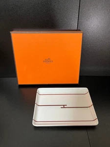 Plato rectangular Hermes bandeja de sushi porcelana ritmo ritmo rojo platino - Imagen 1 de 7