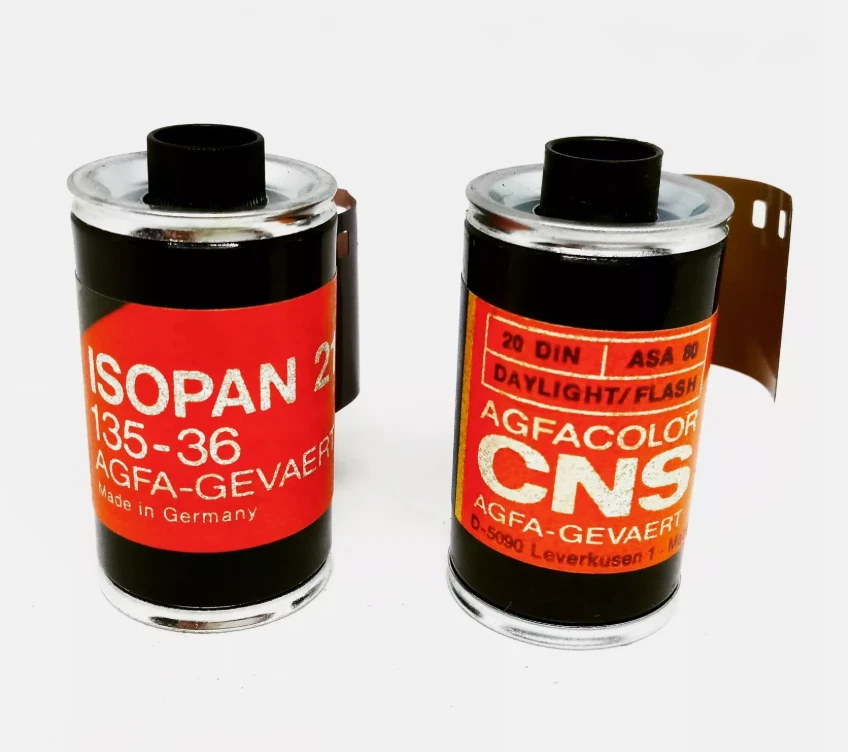 Agfa Isopan 135-36 y Agfacolor CNS, DEBERES INCLUIDOS EN EE. UU. Foto 1 de 1