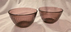 2 Pyrex 7401-S Amethyst lila gerippt Rührschüsseln je 3 Tassen geformt USA - Bild 1 von 5