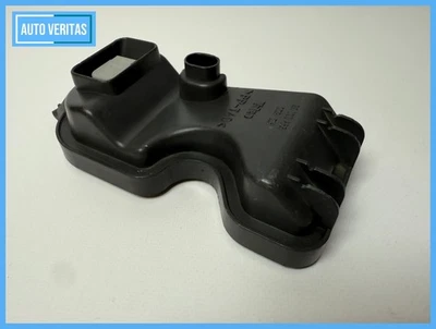 Original Fiat Punto (188) Headlight Cap Cover Right 89100465 003 DX - Image 1 of 4