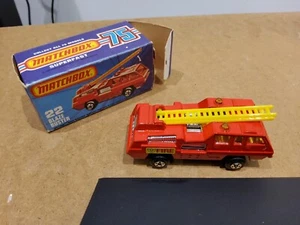 Matchbox Superfast Blaze Buster Fire Engine Nr. 22 Original 75 Karton - Bild 1 von 8