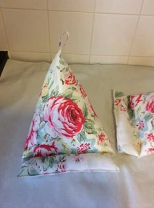 Cath kidston Hampstead Rose  IpadMini Kindle tablet Bean Bag  Stand Cushion * - Picture 1 of 5