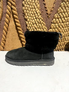 UGG Fluff Mini gesteppte Stiefel schwarz SN 1098533 Shearling Logo Größe 7 - Bild 1 von 8