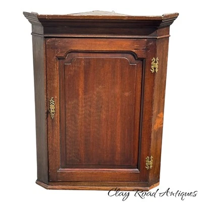 Antiguo diminuto roble colgante panel elevado esquina armario georgiano 1790 Foto 1 de 4