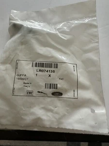 Genuine Land Rover OE Bolt LR074135 - Picture 1 of 3