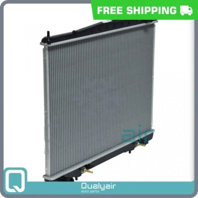 Radiador para Infiniti QX4 2000-2003 / Nissan Pathfinder 2001-2004 - UQ Foto 1 de 4
