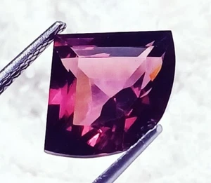 Natural Rhodolite Garnet 8.20 Ct Fancy Shape Certified Loose Gemstone - Picture 1 of 6