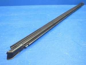 2022 HONDA CIVIC FRONT RIGHT SIDE INTERIOR DOOR PANEL- GLASS SEAL MOLDING OEM A2 - Picture 1 of 9