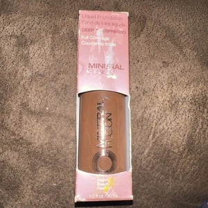 Mineral Fusion Liquid Foundation, Deep 7 Espresso, 1 fl oz Vegan Matte - Picture 1 of 2
