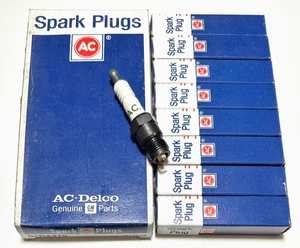 Set of 8 ACDelco NOS Spark Plugs R44TS | 5613956 Made in USA - Picture 1 of 3