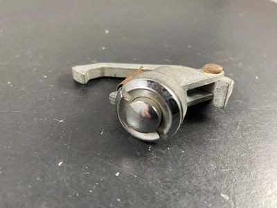 Pega de botão 1949-1954 Morris Minor MM e Series II Glovebox - Imagem 1 de 4