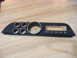 NUEVO DE LOTE ANTIGUO MOPAR 1972-4 CAMIÓN DODGE CON 100.200 BISEL DE INSTRUMENTOS VELOCÍMETRO NEGRO CON BONITO - Imagen 1 de 8