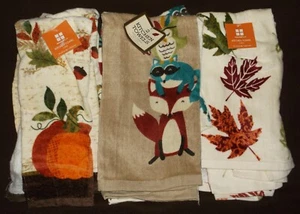 FALL AUTUMN TOWELS KITCHEN TOWELS SET OF 6 HARVEST PUMPKINS LEAVES CRITTERS NEW - Picture 1 of 6