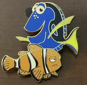 2008 Dorie und Nemo Disney Pin Findet Nemo Kostenloser Versand - Bild 1 von 6