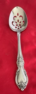 Oneida Community 18/8 stainless Louisiana pierced serving spoon 8 3/8" MINT - Picture 1 of 5
