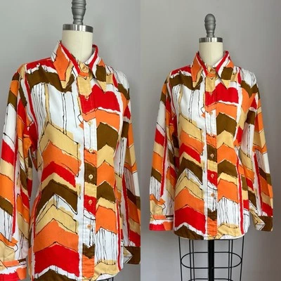 Vintage 1970’s Mod Print Polyester Dagger Collar Button Down Shirt Large - Image 1 of 4