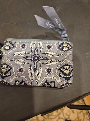 Vera Bradley Zip ID Case In Plaza Tile - Imagem 1 de 4