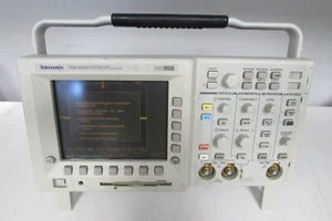 Tektronix TDS3032 COLOR OSCILLOSCOPE 2.5GSa/s 300MHZ, 2CH - Picture 1 of 10