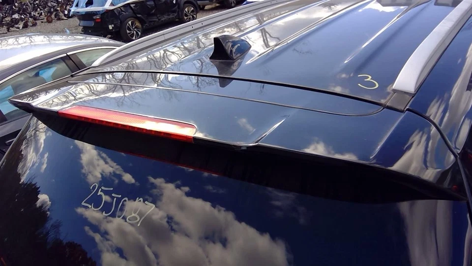 Used Rear Spoiler fits: 2018 Kia Sorento high mounted stop lamp Rear Grade A Foto 1 de 4