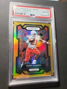 PSA 10 2024 Prizm Draft Barry Sanders True Gold # 10/10 Oklahoma State Cowboys - Bild 1 von 2