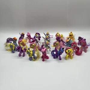 My Little Pony 3" Inch horse Unicorns Toy 2010 Hasbro Mix lot of 24 - Picture 1 of 9