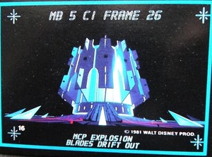 TRON MOVIE 1981 DISNEY TRADING CARDS DONRUSS 1982 BRUCE BOXLEITNER BASE CARD 16