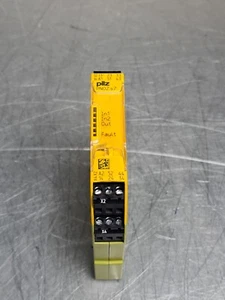 PILZ PNOZ S4 24VDC 3N/O 1N/C 750104 SAFETY RELAY - Picture 1 of 4