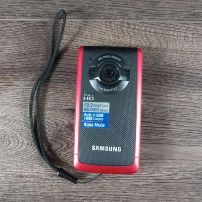 Samsung  HMX-W200RN XAA Full HD Shock Waterproof Digital Camera - Image 1 of 4