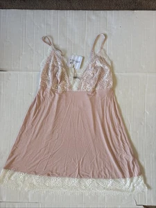 Camisón rosa Oh zuza con encaje blanco talla grande nuevo sin etiquetas (etiqueta de distribuidor) - Imagen 1 de 3