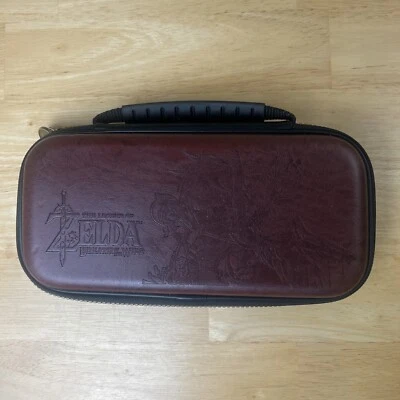 THE LEGEND OF ZELDA: BREATH OF THE WILD Nintendo Switch Faux Leather Carry Case - Image 1 of 4