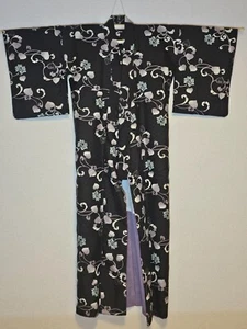 Kimono Japonés ~ Negro con Lavanda y Azul Floral ~ Vendedor de EE. UU./¡Envío Rápido! - Imagen 1 de 5