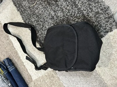 Vintage Polaroid Instant Camera Black Bag w / Strap Mesh 600 - Image 1 of 4